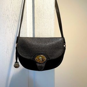 Genuine Dooney & Bourke Black Leather Shoulderbag/Crossbody